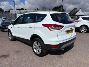 2016 Ford Kuga 2.0 Tdci Zetec 2WD Euro 6 (s/s) 5dr in White — image 2