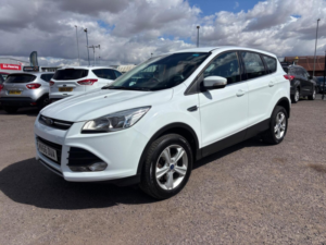2016 Ford Kuga 2.0 Tdci Zetec 2WD Euro 6 (s/s) 5dr in White — image 4