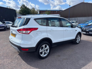 2016 Ford Kuga 2.0 Tdci Zetec 2WD Euro 6 (s/s) 5dr in White — image 5