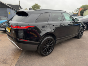 2019 Land Rover Range Rover Velar 2.0 P250 R-Dynamic Se SUV 5dr Petrol Auto 4WD Euro 6 (s/s) (250 Ps) in Black — image 6