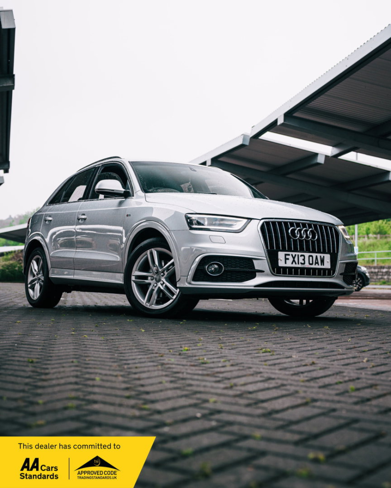 2013 Audi Q3 2.0 Tdi S Line SUV 5dr Diesel S Tronic Quattro Euro 5 (s/s) (177 Ps) in Silver — image 1