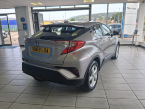 2019 Toyota C-Hr 1.8 Vvt-H Icon in Silver — image 4
