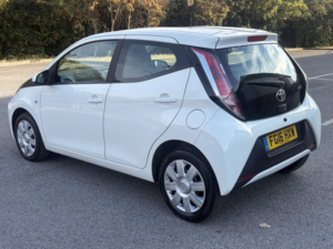 2016 Toyota Aygo 1.0 Vvt-I X-Play in White — image 6