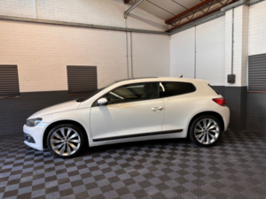 2010 Volkswagen Scirocco 2.0 Tdi Gt Hatchback 3dr Diesel Euro 5 (170 Ps) in White — image 4
