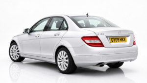 2009 Mercedes-Benz C Class 1.6 C180k Blueefficiency Elegance Auto Euro 4 4dr in Silver — image 4