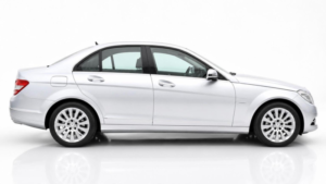 2009 Mercedes-Benz C Class 1.6 C180k Blueefficiency Elegance Auto Euro 4 4dr in Silver — image 5