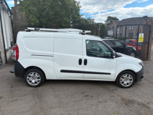 2016 Fiat Doblo 1.6 Jtd Multijet 16v Panel Van 4dr Diesel Manual L1 H1 (137 G/km, 105 Bhp) in White — image 2