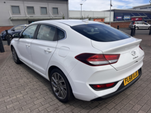 2018 Hyundai I30 1.4 I30 Fastback Se Nav 1.4 140ps Dct in White — image 3