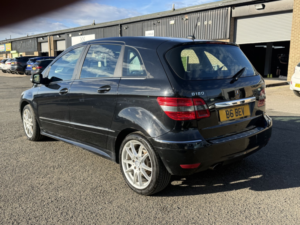 2009 Mercedes-Benz B Class 2.0 B180 Cdi Sport in Black — image 4