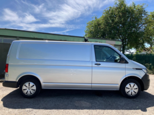 2023 Volkswagen Transporter 2.0 Tdi T30 Startline Fwd Lwb Euro 6 (s/s) 5dr in Silver — image 6