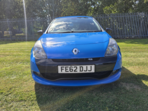 2012 Renault Clio 2.0 Renaultsport in Blue — image 4