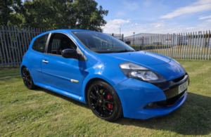 2012 Renault Clio 2.0 Renaultsport in Blue — image 5