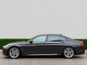 2019 BMW 7 Series 2.0 740le 9.2kwh M Sport Saloon 4dr Petrol Plug-In Hybrid Auto Xdrive Euro 6 (s/s) (326 Ps) in Black — image 4