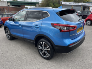 2020 Nissan Qashqai 1.3 Dig-T N-Connecta in Blue — image 3