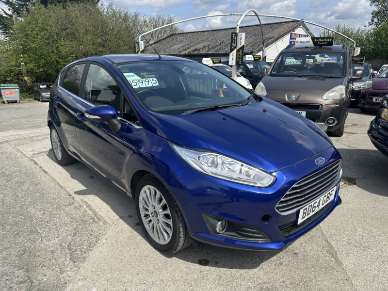 2014 Ford Fiesta 1.0 T Ecoboost Titanium in Blue — image 1
