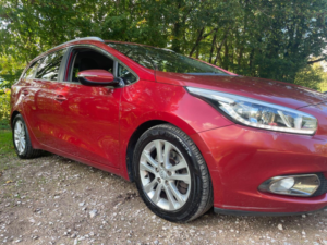 2013 Kia Ceed 1.6 Crdi Ecodynamics 3 Sportswagon Euro 5 (s/s) 5dr in Red — image 4