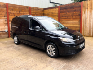 2024 Volkswagen Caddy Maxi 4 SEAT Auto Wheelchair Accessible Disabled Access Vehicle Wav in Black — image 3