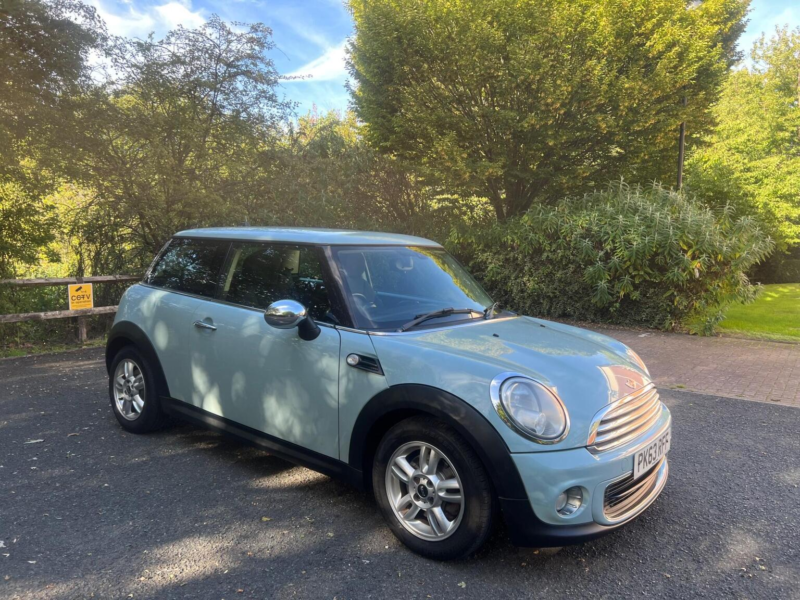 2013 MINI Hatch 1.6 One Euro 5 3dr in Blue — image 1