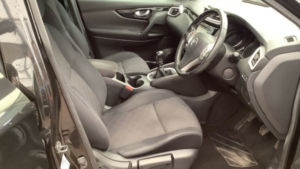 2015 Nissan Qashqai 1.2 Dig-T N-Tec+ Black 5dr 1 Owner+panroof+satnav in Black — image 5