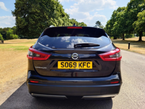 2020 Nissan Qashqai 1.3 Dig-T N-Connecta in Black — image 4