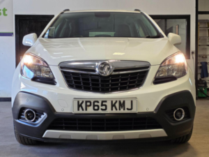2015 Vauxhall Mokka 1.4i Turbo Tech Line Auto 2WD Euro 6 5dr in White — image 4