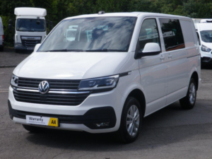 2024 Volkswagen Transporter 2.0 Tdi T30 Highline Kombi With Tailgate in White — image 4