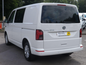 2024 Volkswagen Transporter 2.0 Tdi T30 Highline Kombi With Tailgate in White — image 5