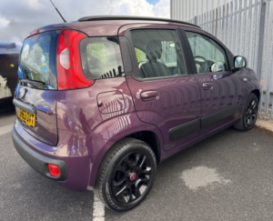 2013 Fiat Panda 1.2 Lounge in Purple — image 5