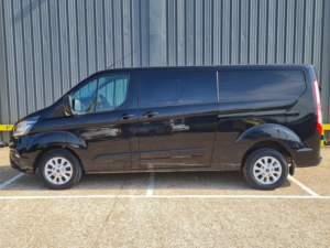 2022 Ford Transit Custom Custom 320 Limited Crew Van — image 4