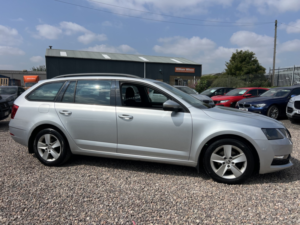 2019 Skoda Octavia 1.6 Tdi Se in Silver — image 5