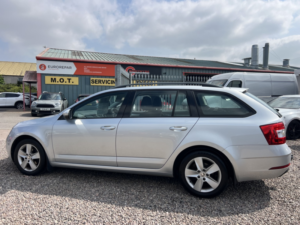 2019 Skoda Octavia 1.6 Tdi Se in Silver — image 6