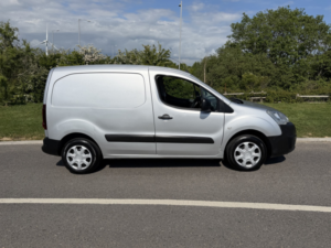 2017 Peugeot Partner 1.6 Bluehdi 854 Professional in Silver — image 6