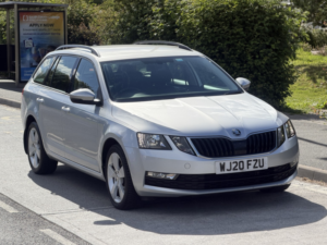 2020 Skoda Octavia 1.5 Tsi Act Se Drive in Silver — image 2