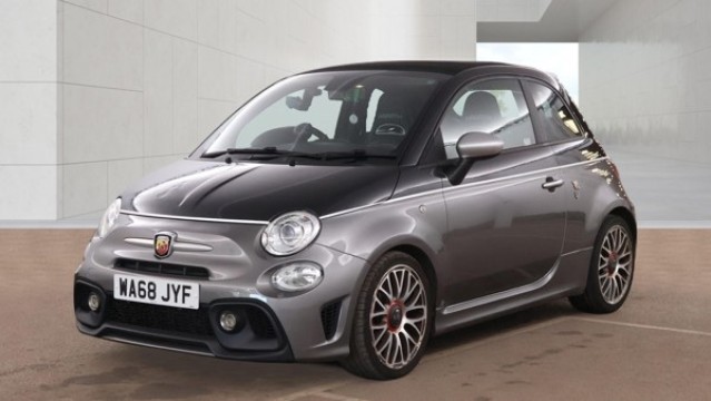 2018 Abarth 595c 1.4 595 Turismo 1.4 Tjet 165hp Convertible in Multicolour — image 1