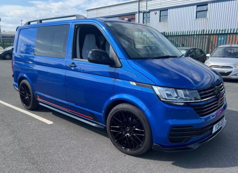 2023 Volkswagen Transporter T28 110bhp in Blue — image 1