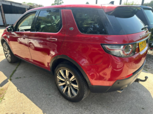 2016 Land Rover Discovery Sport 2.0 Td4 Hse Luxury in Red — image 3