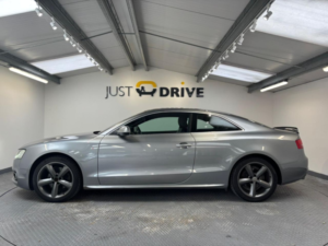 2010 Audi A5 2.0 Tdi S Line Coupe 2dr Diesel Manual Quattro Euro 5 (s/s) (170 Ps) in Grey — image 3