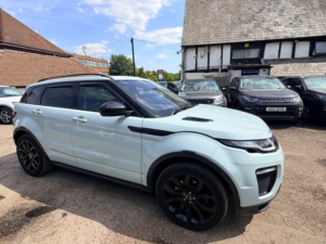 2017 Land Rover Range Rover Evoque Td4 Hse Dynamic in Blue — image 2