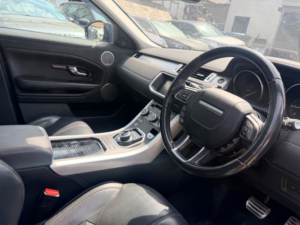 2017 Land Rover Range Rover Evoque Td4 Hse Dynamic in Blue — image 4