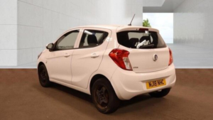 2018 Vauxhall Viva 1.0i Se Euro 6 5dr in White — image 4