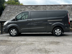 2017 Ford Transit Custom 2.0 Transit Custom 290 Limited in Grey — image 3