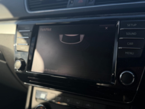 2016 Skoda Superb 2.0 Tdi Se Estate 5dr Diesel Manual Euro 6 (s/s) (150 Ps) in Black — image 5
