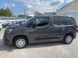 2020 Vauxhall Combo 1.5 Turbo D 2000 Sportive in Grey — image 6