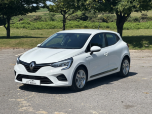 2020 Renault Clio 1.0 Sce 75 Play 5dr Man, Petrol, White + Great Value in White — image 2