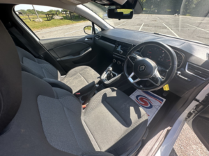 2020 Renault Clio 1.0 Sce 75 Play 5dr Man, Petrol, White + Great Value in White — image 4