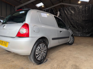 2008 Renault Clio 1.5 Dci Campus Sl15 3dr in Silver — image 5