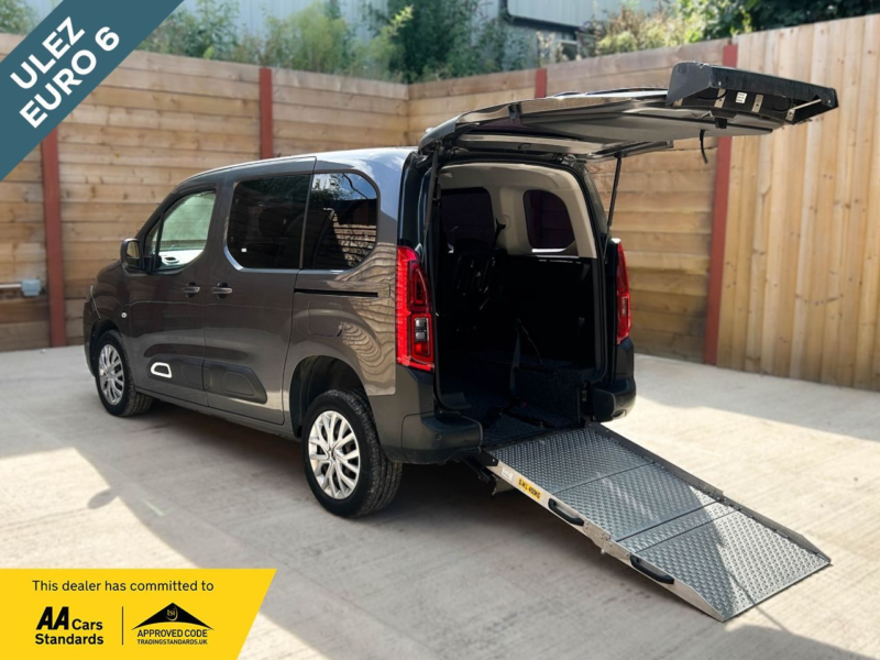 2021 Citroen Berlingo 3 SEAT Wheelchair Accessible Disabled Access Vehicle Wav in Grey — image 1