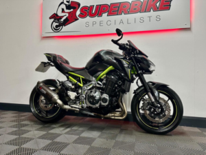 2017 Kawasaki Z900 900 Supernaked Euro 4 in Grey — image 3