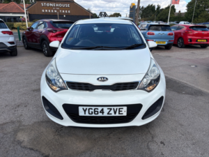 2014 Kia Rio 1.25 Vr7 Hatchback 3dr Petrol Manual Euro 5 (84 Bhp) in White — image 2