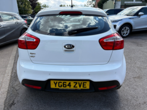 2014 Kia Rio 1.25 Vr7 Hatchback 3dr Petrol Manual Euro 5 (84 Bhp) in White — image 6